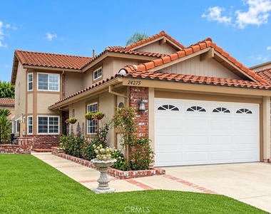 24275 Juanita - Photo Thumbnail 1