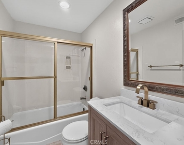 24275 Juanita - Photo Thumbnail 18