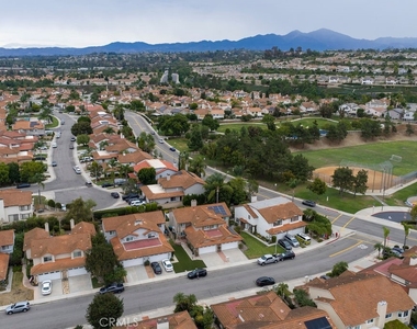 24275 Juanita - Photo Thumbnail 23