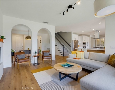 5 Chimney Lane - Photo Thumbnail 13