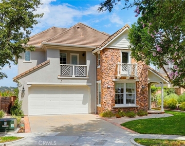 5 Chimney Lane - Photo Thumbnail 2