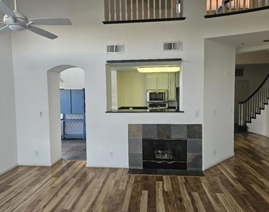 701 Baltic Circle - Photo Thumbnail 5