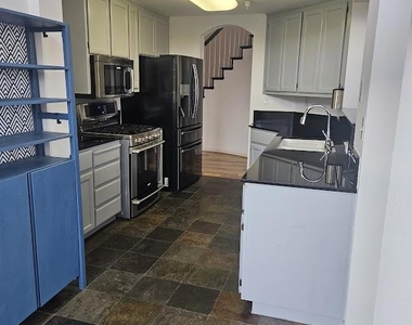 701 Baltic Circle - Photo Thumbnail 2