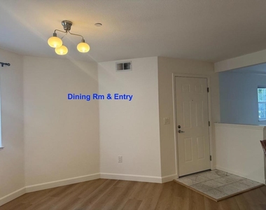 610 Arcadia Terrace - Photo Thumbnail 3