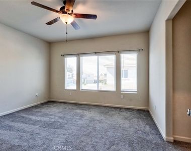 693 Cadiz Avenue - Photo Thumbnail 16