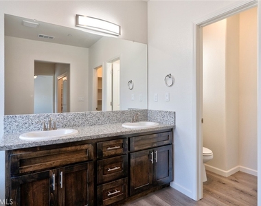 693 Cadiz Avenue - Photo Thumbnail 26