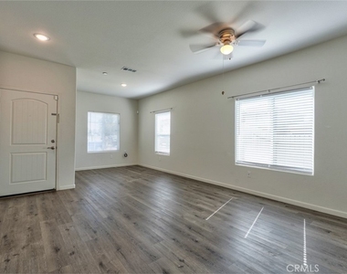 693 Cadiz Avenue - Photo Thumbnail 3