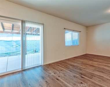 693 Cadiz Avenue - Photo Thumbnail 6