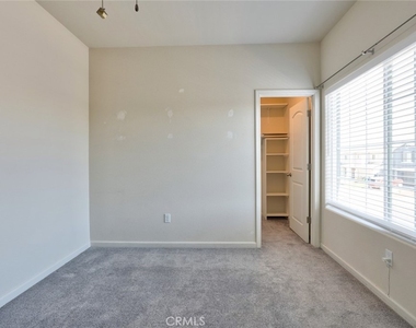 693 Cadiz Avenue - Photo Thumbnail 35