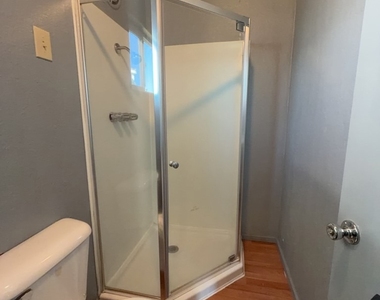 9198 Glenhaven Drive - Photo Thumbnail 13