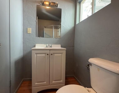 9198 Glenhaven Drive - Photo Thumbnail 14