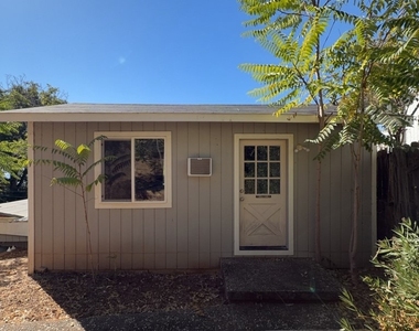 9198 Glenhaven Drive - Photo Thumbnail 8
