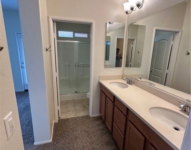 8027 City View - Photo Thumbnail 7