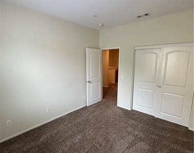 8027 City View - Photo Thumbnail 12