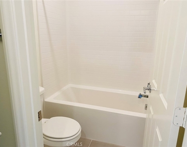 1449 E Laurelwood Drive - Photo Thumbnail 19