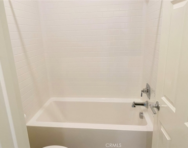 1449 E Laurelwood Drive - Photo Thumbnail 20