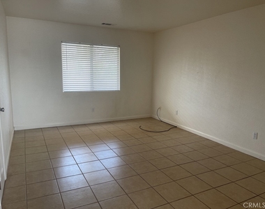 16784 Sultana Street - Photo Thumbnail 4