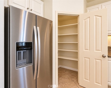 6884 E Horizon Drive - Photo Thumbnail 10