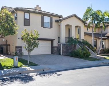 6884 E Horizon Drive - Photo Thumbnail 1