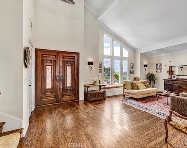 3323 E Ridgeway - Photo Thumbnail 10