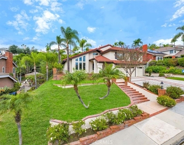3323 E Ridgeway - Photo Thumbnail 1