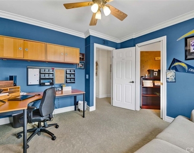 3323 E Ridgeway - Photo Thumbnail 16