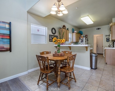 83 Orangewood Court - Photo Thumbnail 5