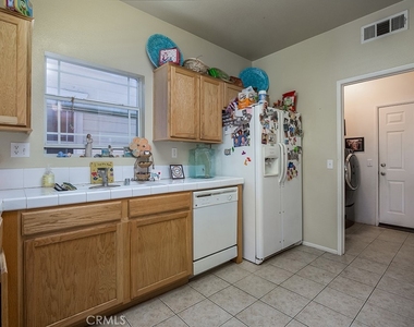 83 Orangewood Court - Photo Thumbnail 6