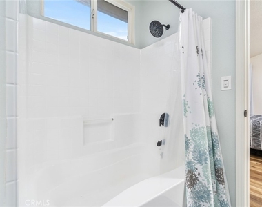 1031 W Fairway Boulevard - Photo Thumbnail 20