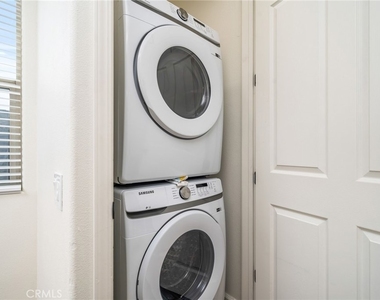 1031 W Fairway Boulevard - Photo Thumbnail 18