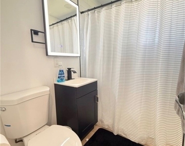 657 E King - Photo Thumbnail 9