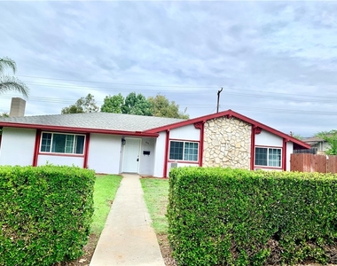 917 Cypress - Photo Thumbnail 1
