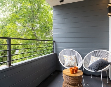 3303 Primera Avenue - Photo Thumbnail 3