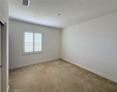 2700 E Coalinga Drive - Photo Thumbnail 13