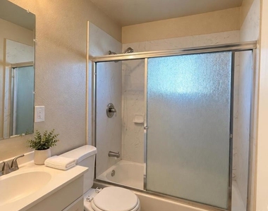 31 Sunset Dr - Photo Thumbnail 4
