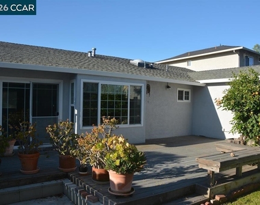 3320 Blythe Dr - Photo Thumbnail 12