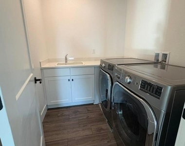 43 Edgewater Ct - Photo Thumbnail 17
