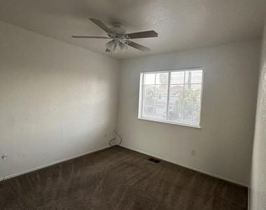 4981 Parkgreen Cir - Photo Thumbnail 15