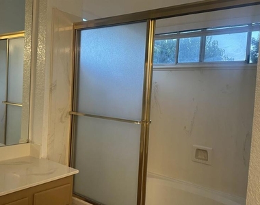 4981 Parkgreen Cir - Photo Thumbnail 9