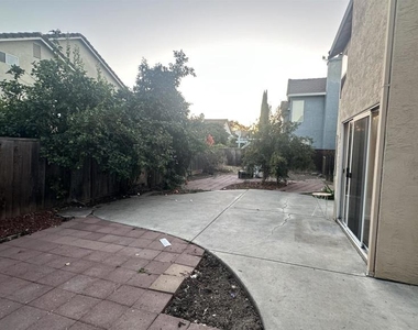 4981 Parkgreen Cir - Photo Thumbnail 17