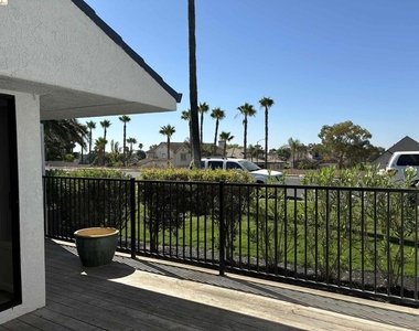 5824 Yawl Street - Photo Thumbnail 7