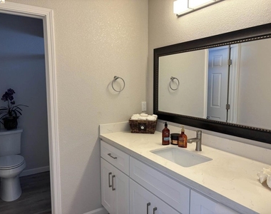 5824 Yawl Street - Photo Thumbnail 11