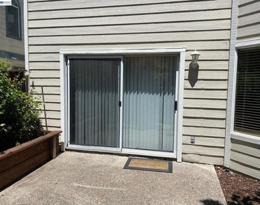 333 Winterwind Cir - Photo Thumbnail 32