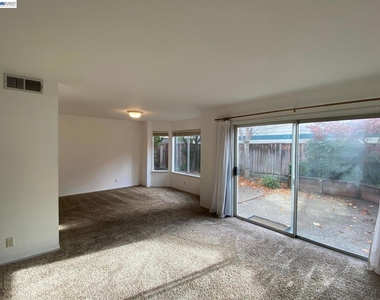333 Winterwind Cir - Photo Thumbnail 13