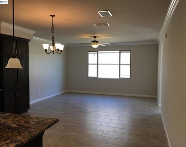3513 Trentino St - Photo Thumbnail 4