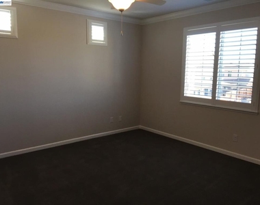 3513 Trentino St - Photo Thumbnail 15