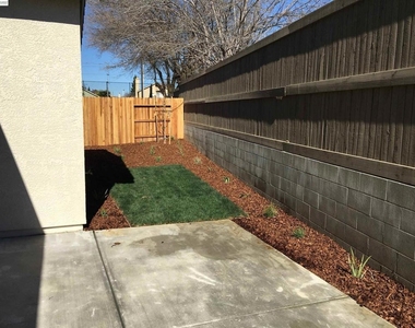 3513 Trentino St - Photo Thumbnail 21