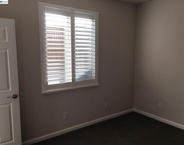 3513 Trentino St - Photo Thumbnail 12