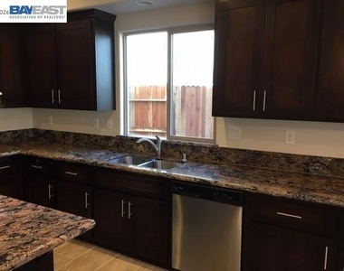 3513 Trentino St - Photo Thumbnail 3