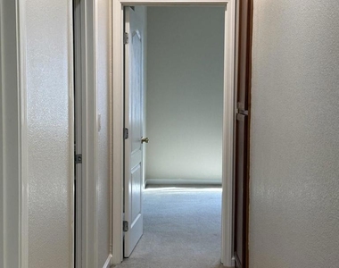 340 Chase St - Photo Thumbnail 9